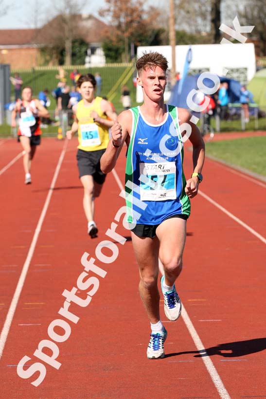 Mens Under-17s 5k Road Race, Stanley Park, Blackpool. Photo: David T. Hewitson/Sports for All Pics